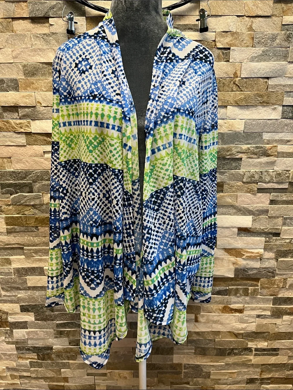 Easy Wear CHICOS Open-Front Patterned Women's Cardigan in Blue and Green